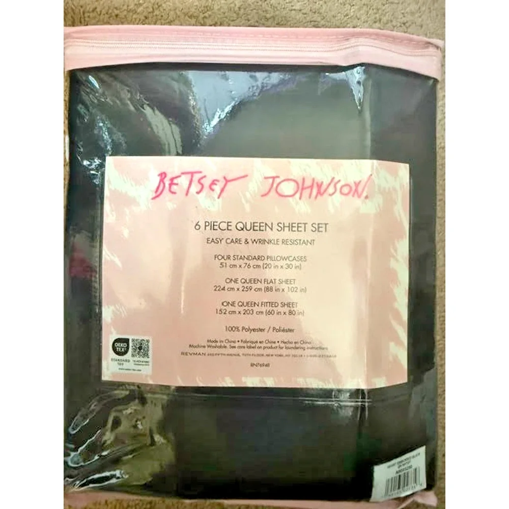 Betsey Johnson Heart Embossed Black Queen Sheet 6 pc. Set Bonus Pillowcases NEW